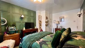 Photo 11- click for photo gallery